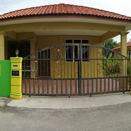 Assyifa Homestay ドゥングン エクステリア 写真
