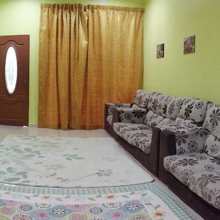 Assyifa Homestay ドゥングン エクステリア 写真