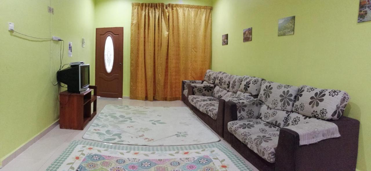 Assyifa Homestay ドゥングン エクステリア 写真